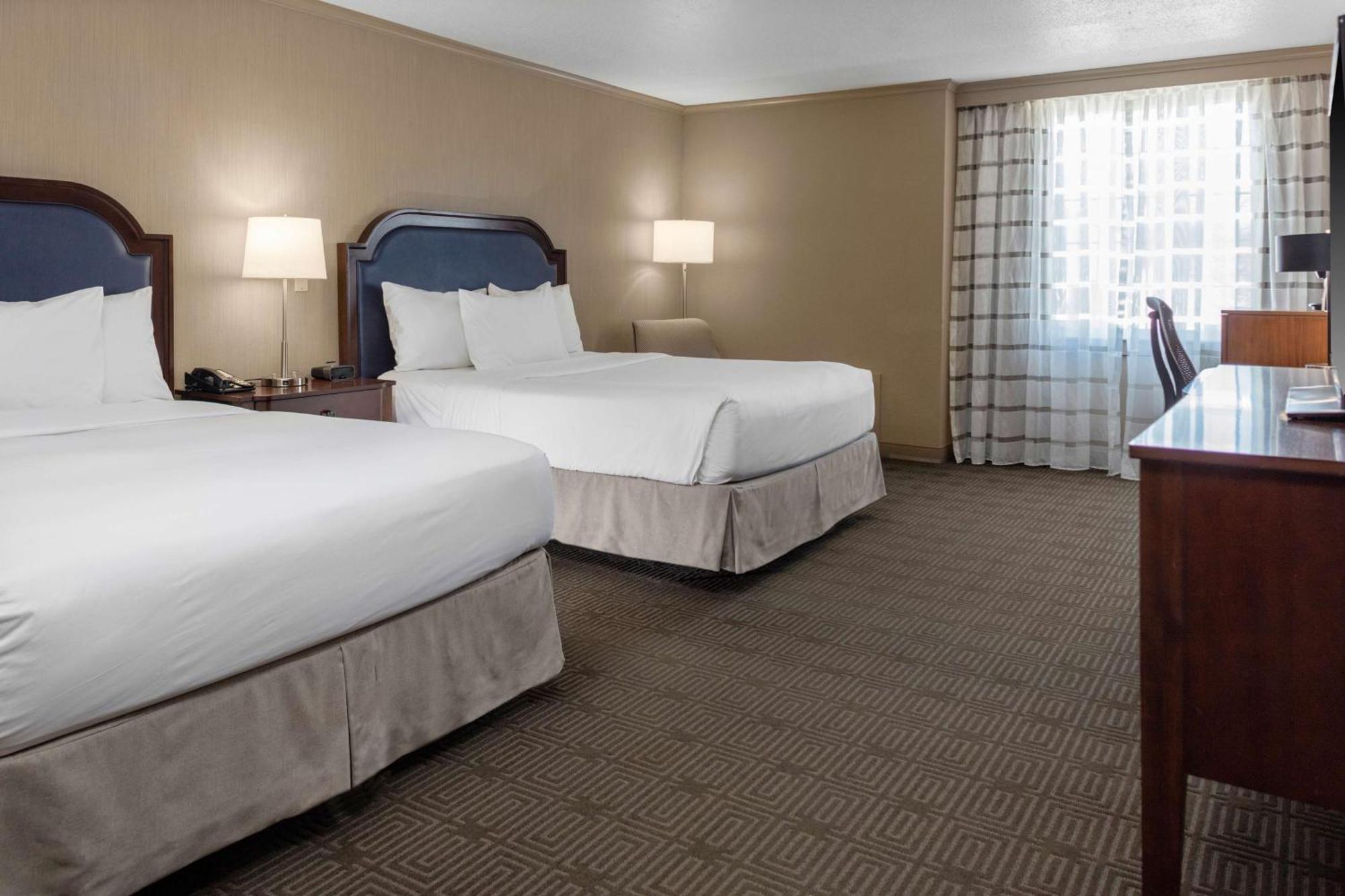 Doubletree By Hilton Hotel Burlington Vermont Exterior foto