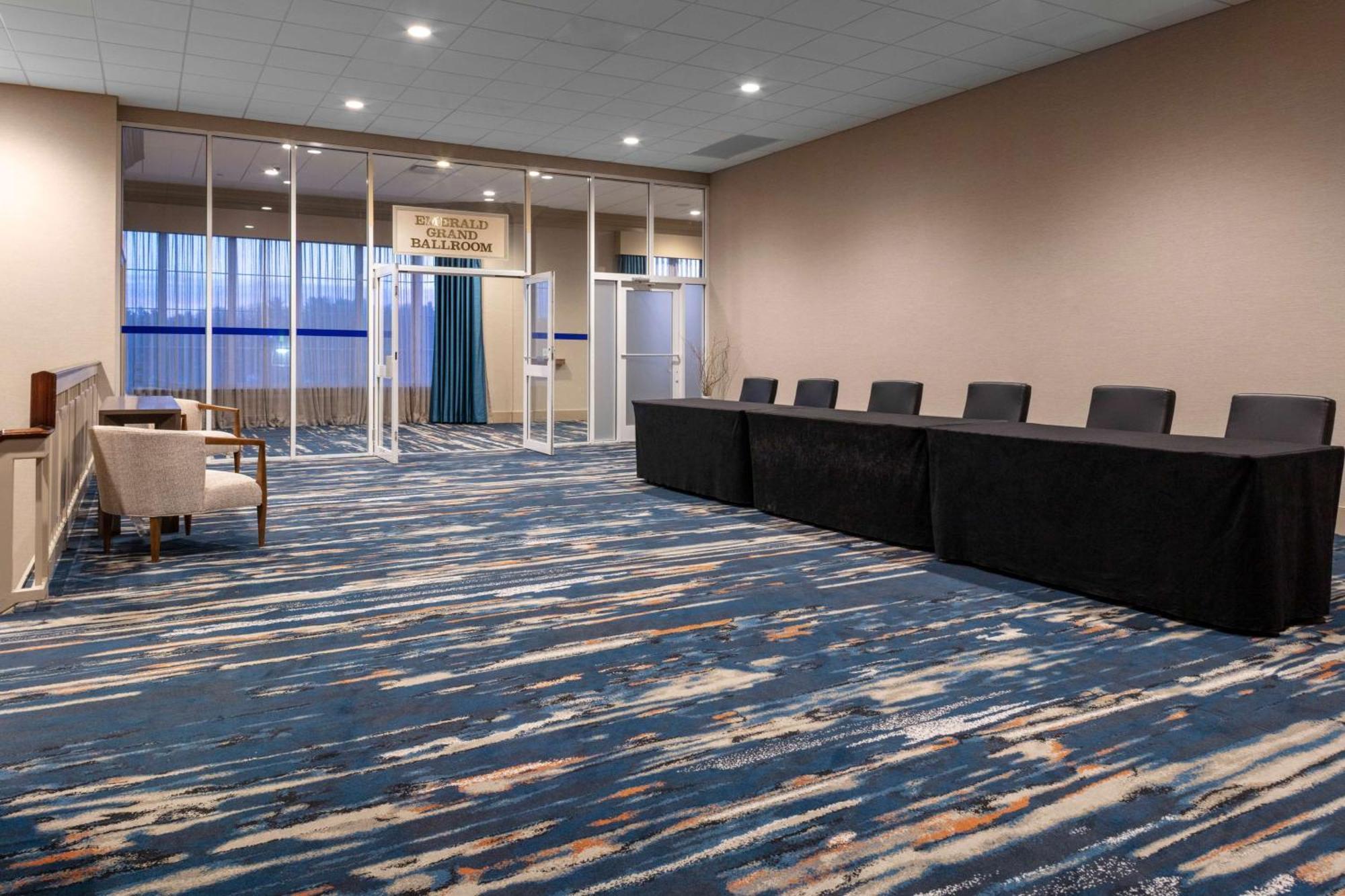 Doubletree By Hilton Hotel Burlington Vermont Exterior foto