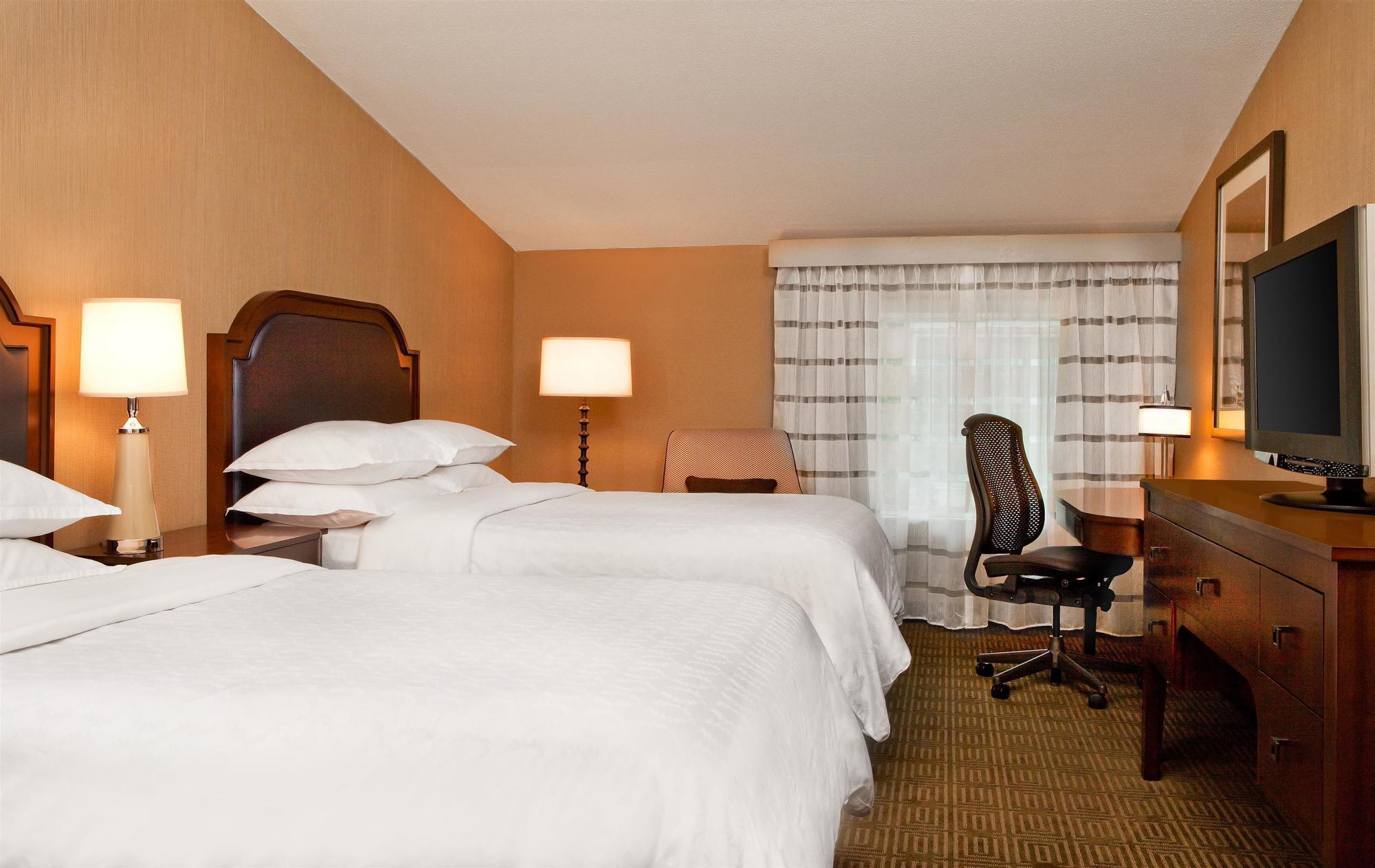 Doubletree By Hilton Hotel Burlington Vermont Exterior foto